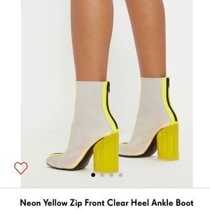 NEVER WORN! In box PLT ankle booties size9